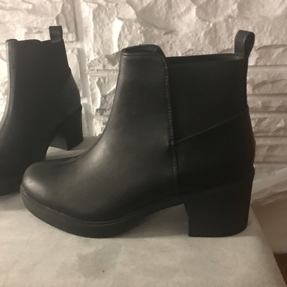 NWOT UNWORN Ego Official Black boots